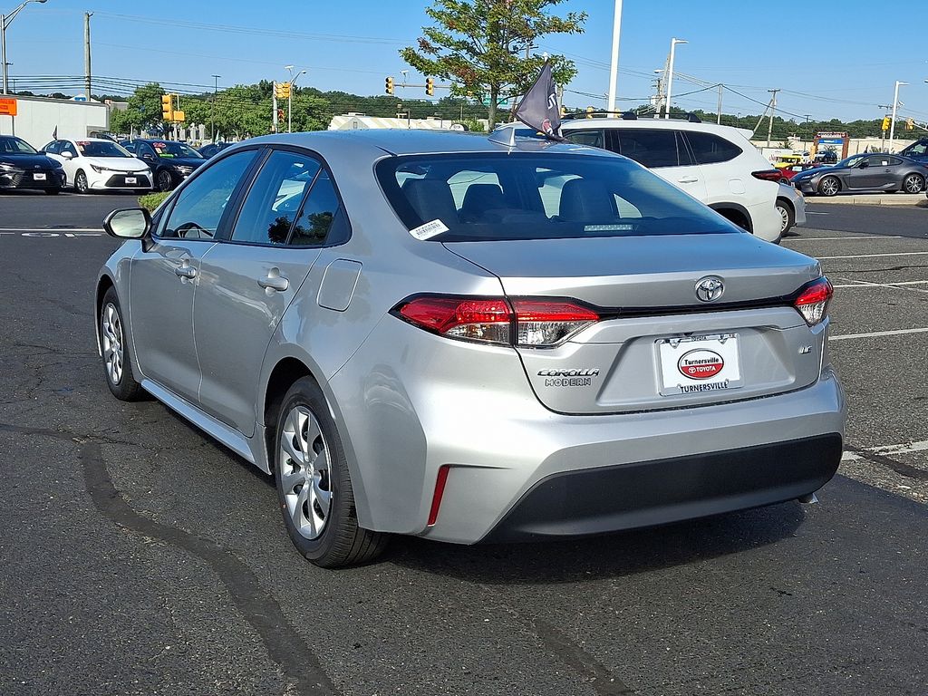 Thumbnail: 2025 Toyota Corolla - 4