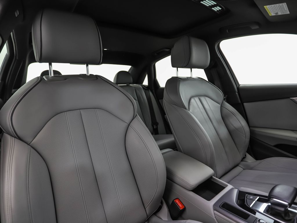 Thumbnail: 2022 Audi A4 - 31