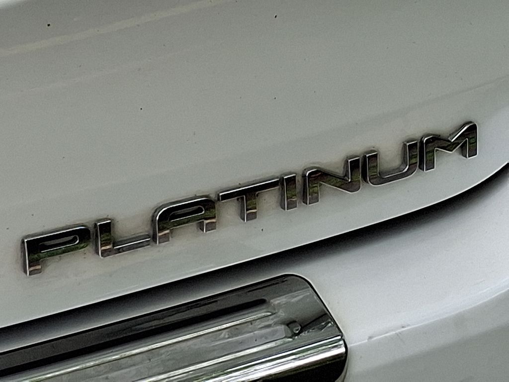2020 Toyota Highlander Platinum 31