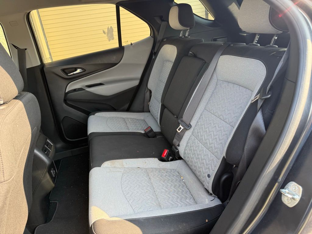 Thumbnail: 2022 Chevrolet Equinox - 9