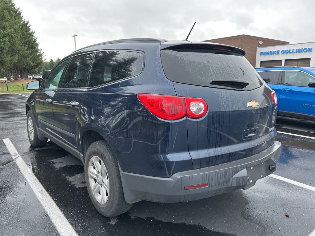Thumbnail: 2012 Chevrolet Traverse - 2