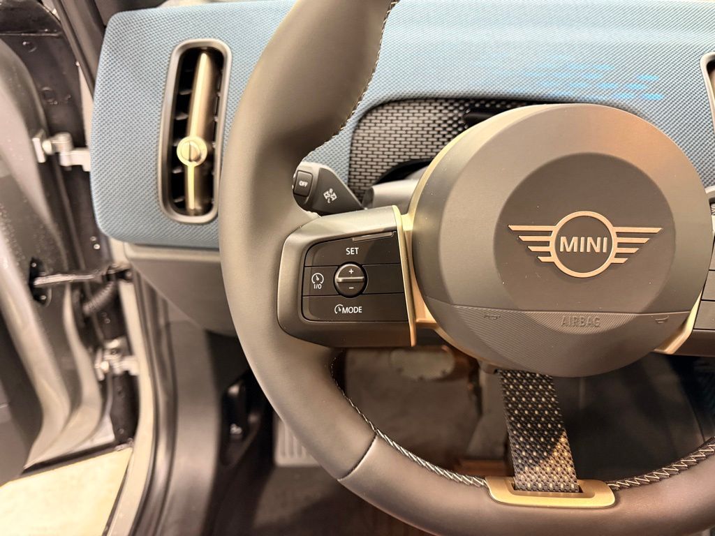 Thumbnail: 2027 MINI Cooper Countryman - 13