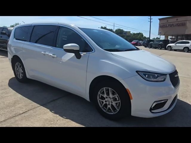 2023 Chrysler Pacifica Touring L FWD