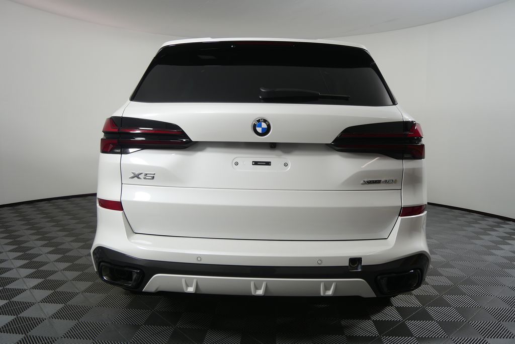 Thumbnail: 2026 BMW X5 - 4