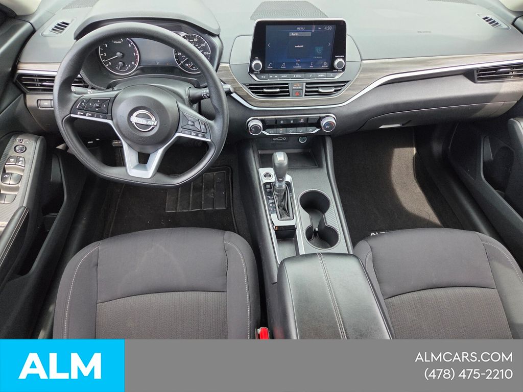 Used 2025 Gray Nissan 2.5 SV image 11