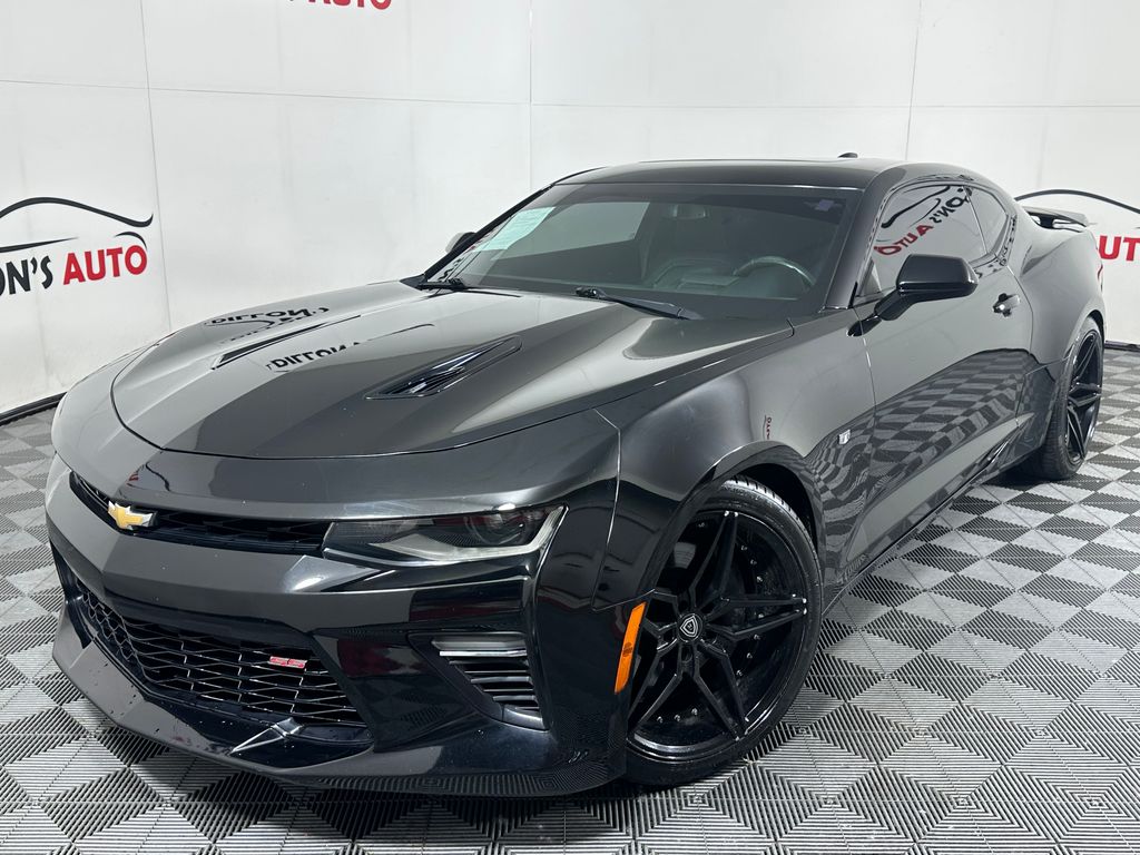 Black 2016 Chevrolet Camaro Coupe Rear-Wheel Drive 6-Speed Manual