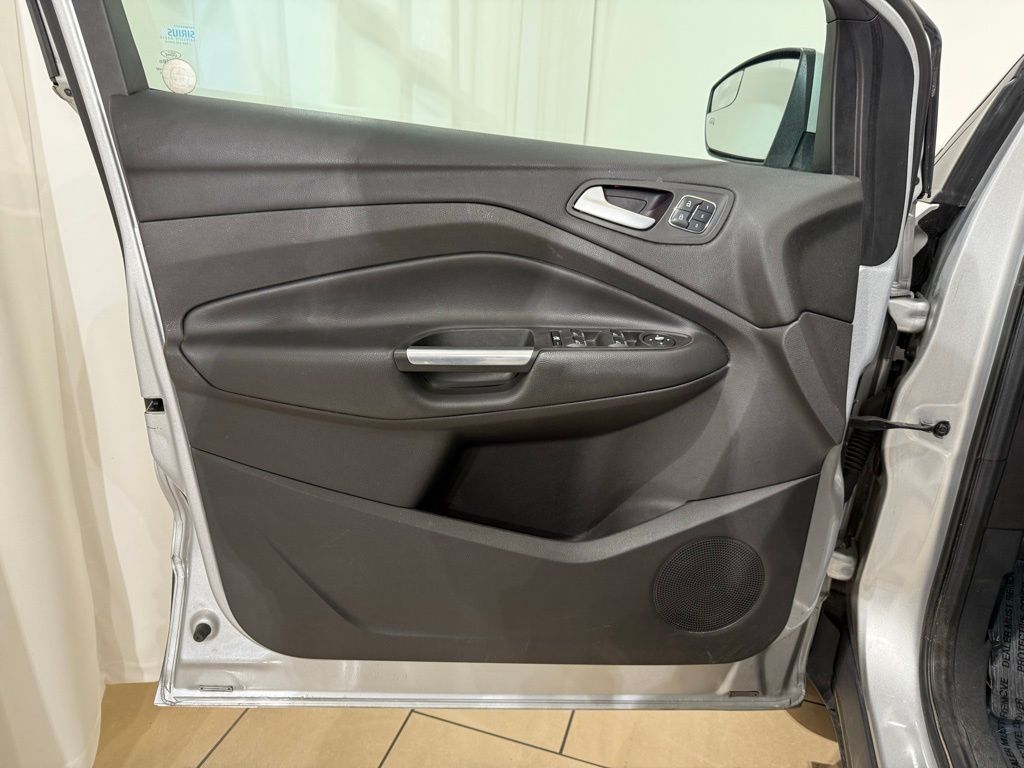 Thumbnail: 2015 Ford Escape - 15