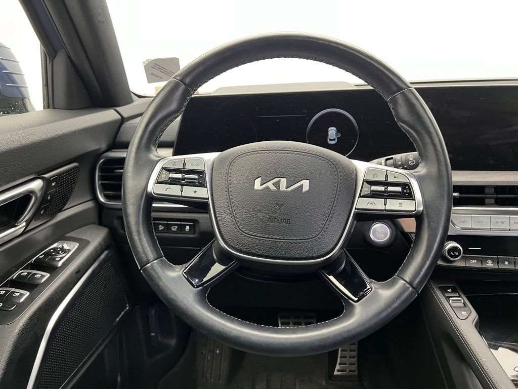 Thumbnail: 2023 Kia Telluride - 18