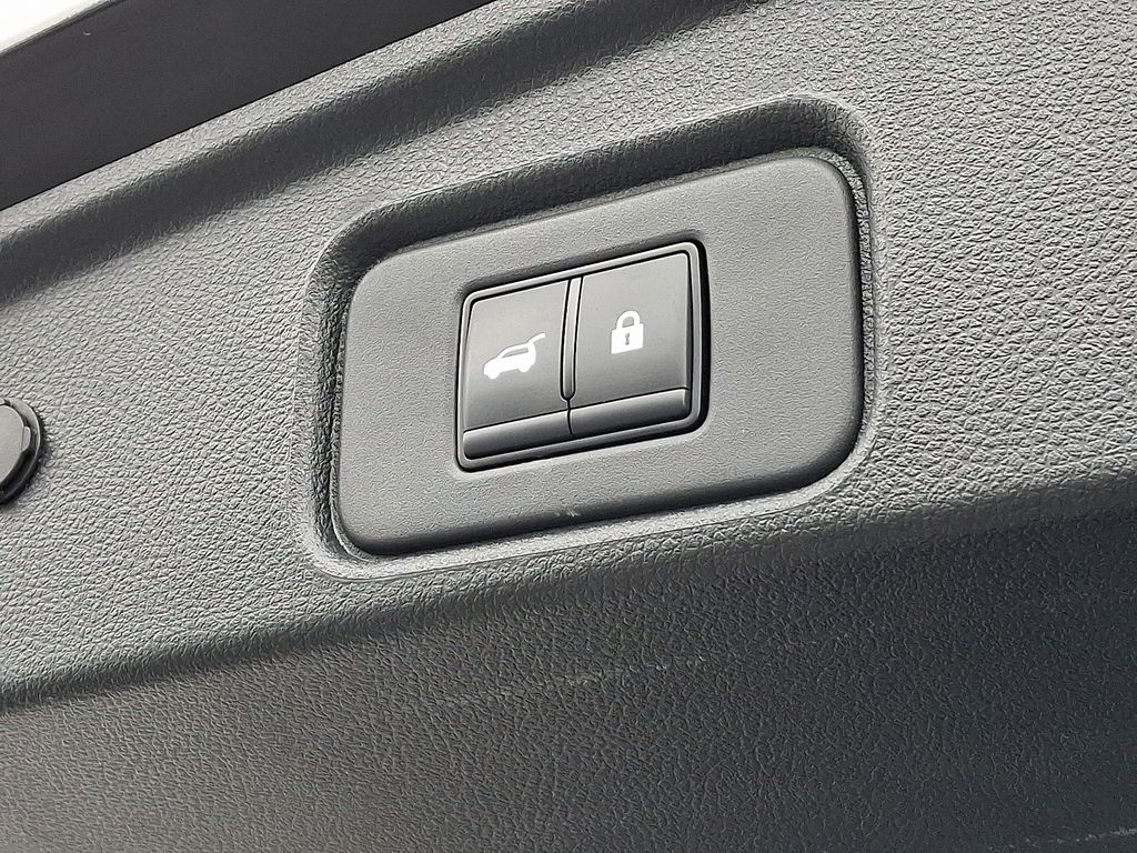 Thumbnail: 2024 Nissan Pathfinder - 30