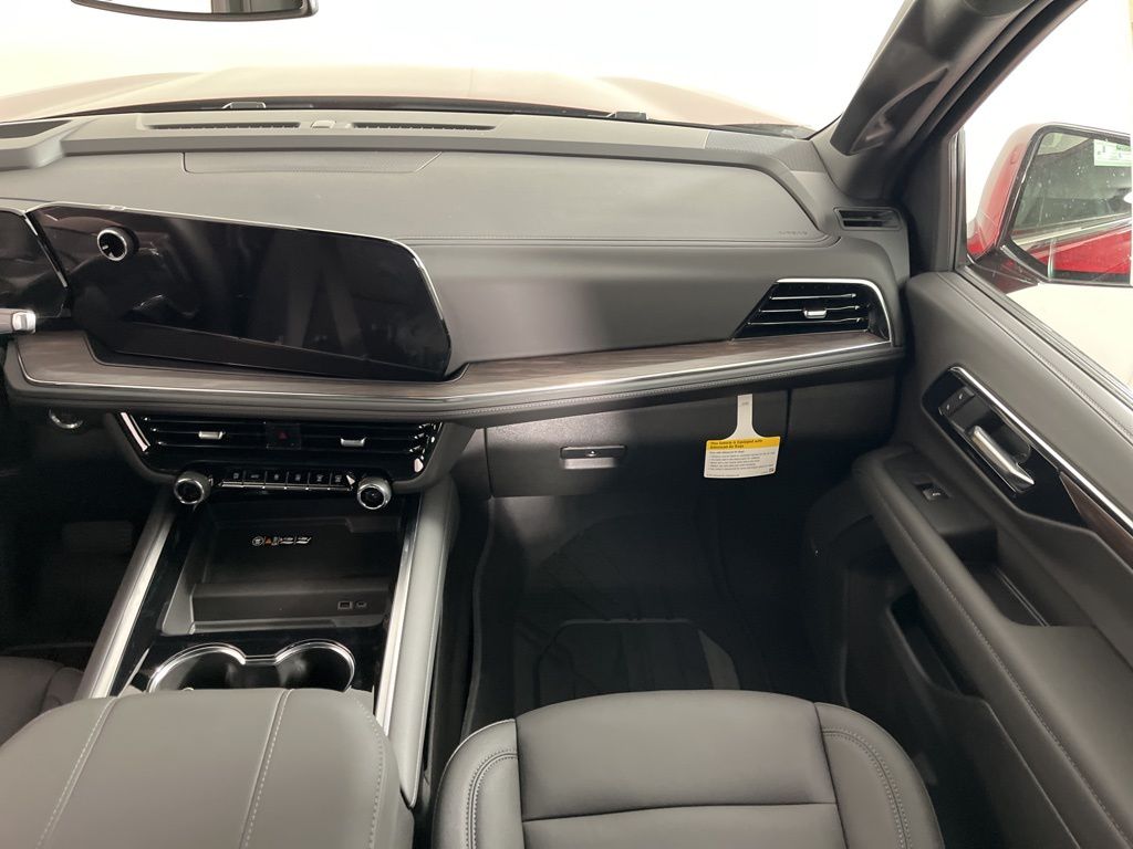 Thumbnail: 2026 Chevrolet Suburban - 15