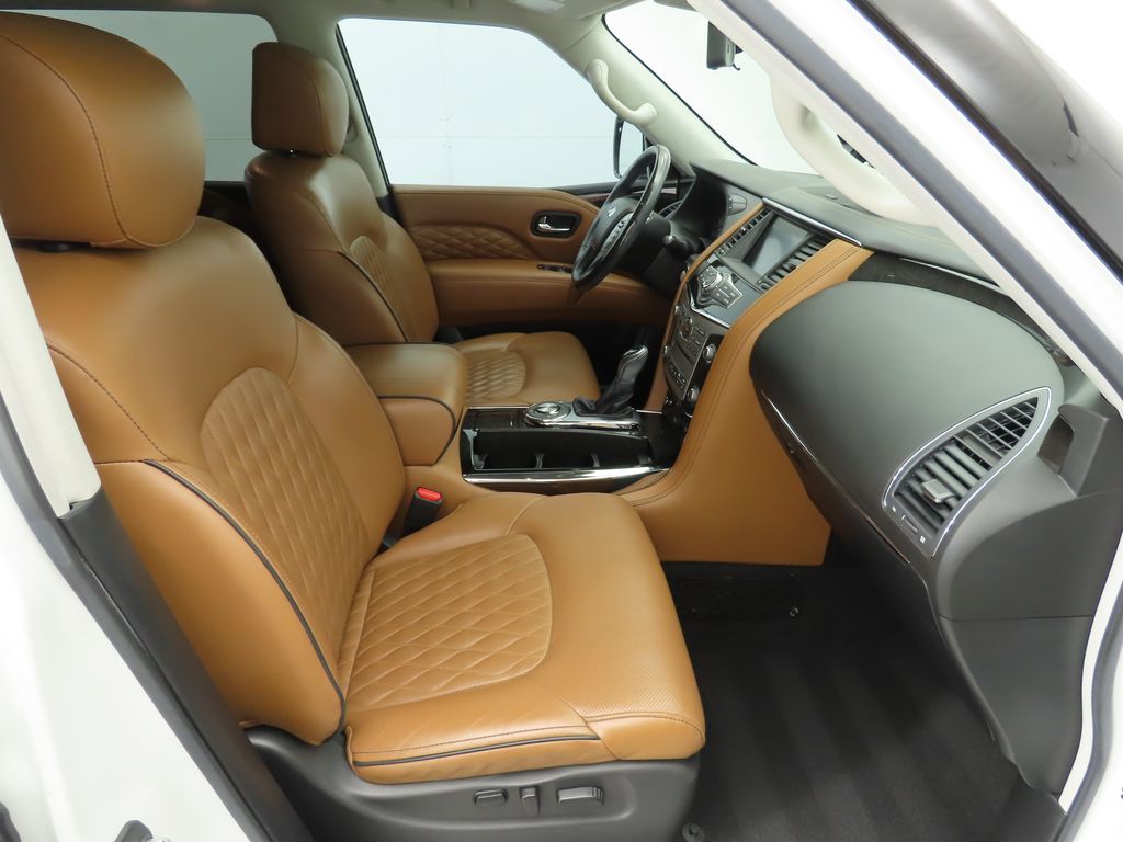 2019 INFINITI QX80 Luxe 20