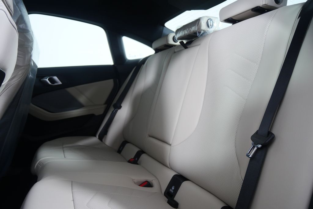 Thumbnail: 2026 BMW 2 Series - 16