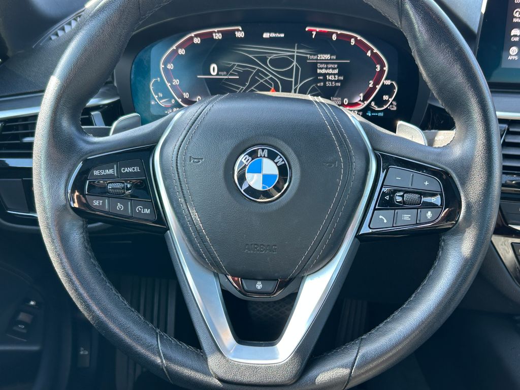 Thumbnail: 2022 BMW 5 Series - 18