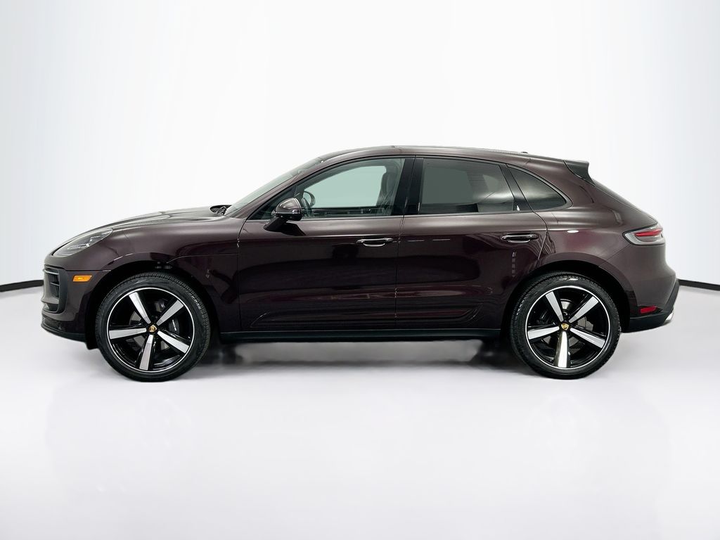 Thumbnail: 2025 Porsche Macan - 2