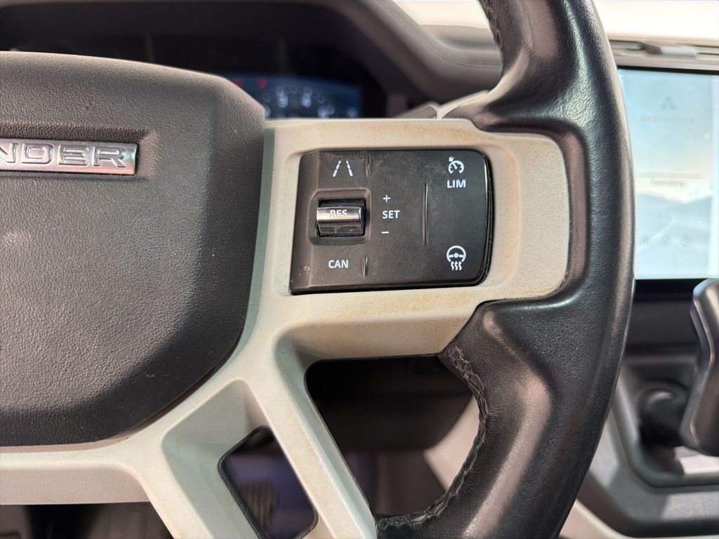 Certified Used 2022 White Land Rover X-Dynamic SE image 13
