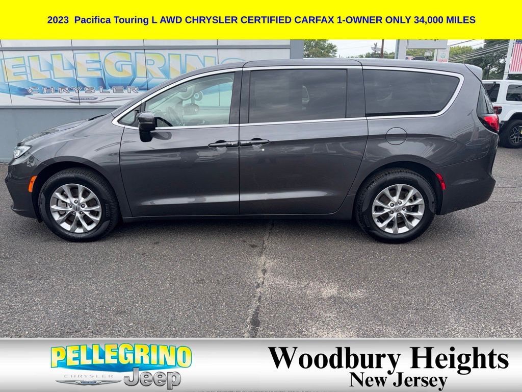 2023 Chrysler Pacifica Touring L AWD