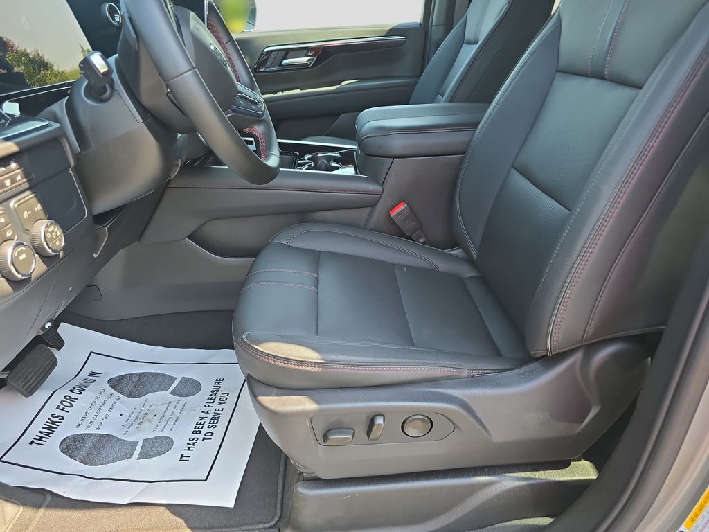 Used 2026 Chevrolet Suburban SUV
