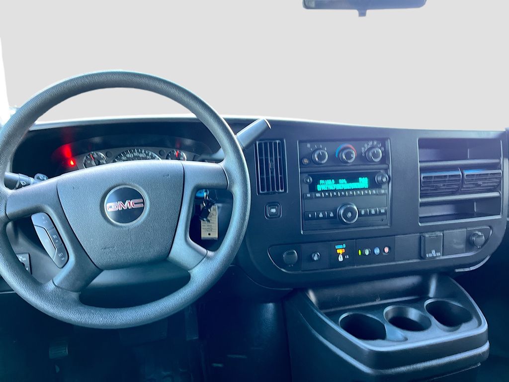 2024 GMC Savana Cargo Work Van - Photo 22