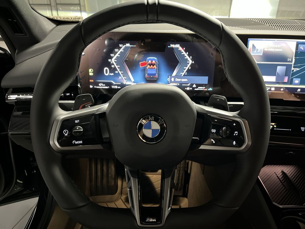 Thumbnail: 2025 BMW 5 Series - 14