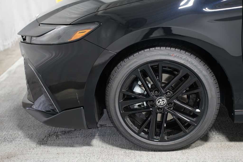 2025 Toyota Camry SE 5