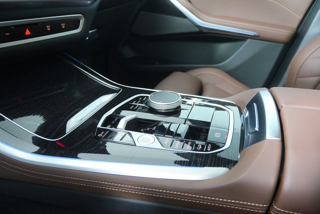 Thumbnail: 2025 BMW X5 - 24