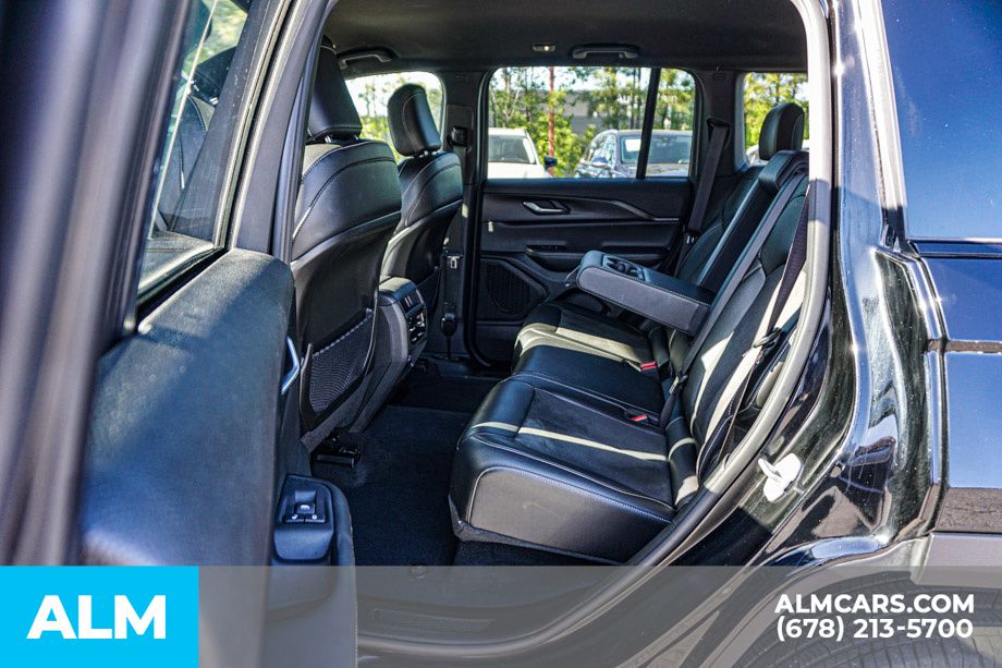 Used 2025 Black Jeep Altitude image 21