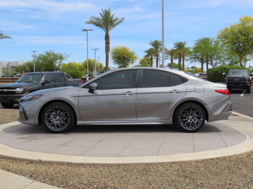 2025 Toyota Camry XSE 8
