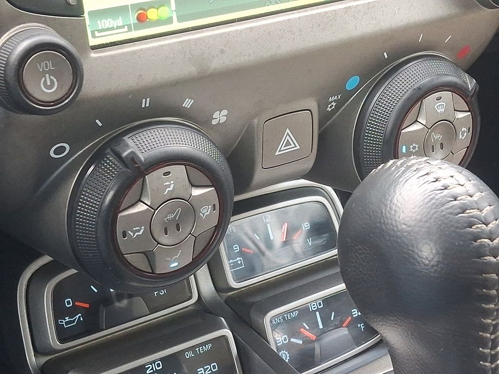 Thumbnail: 2014 Chevrolet Camaro - 16