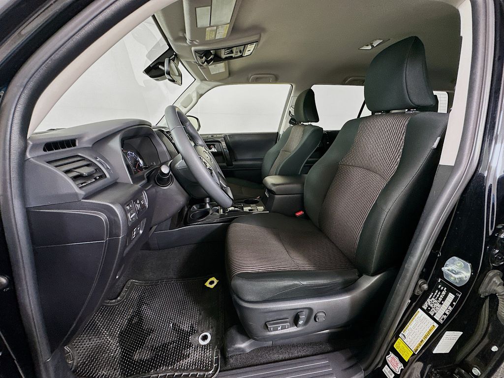 Thumbnail: 2024 Toyota 4Runner - 20