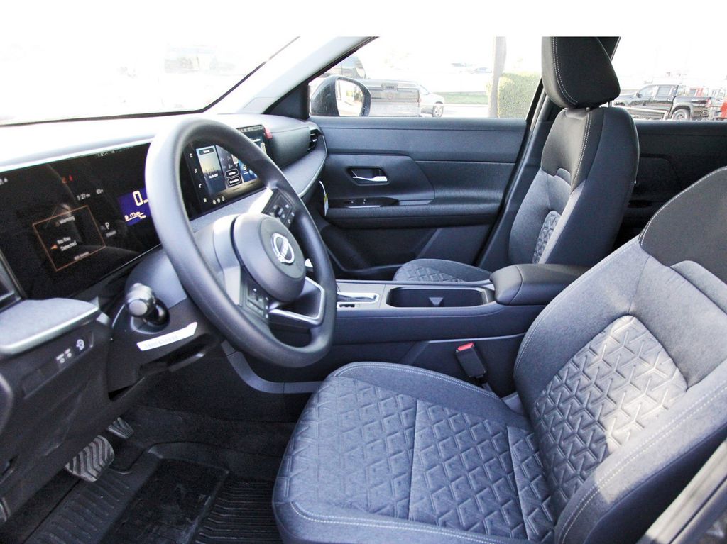 2026 Nissan Kicks SV - 5