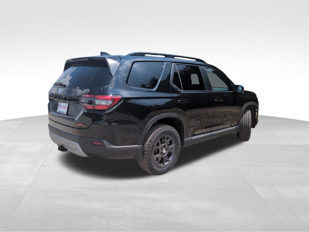 2025 Honda Pilot TrailSport photo 4