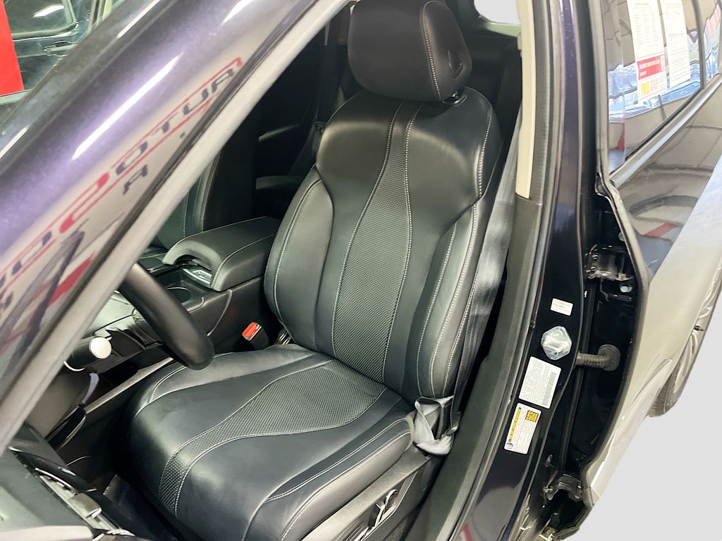 Used 2024 Black Acura Technology Package image 20