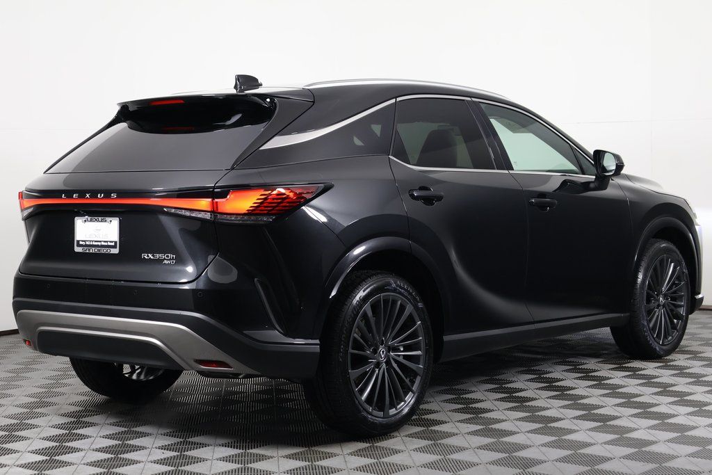 2025 Lexus RX  2