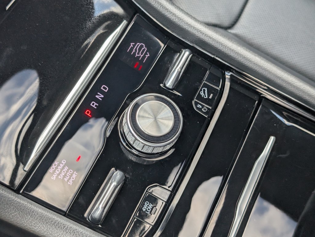 Used 2025 Silver Jeep Overland image 21