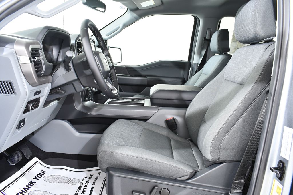 New 2026 Silver Ford XLT image 6