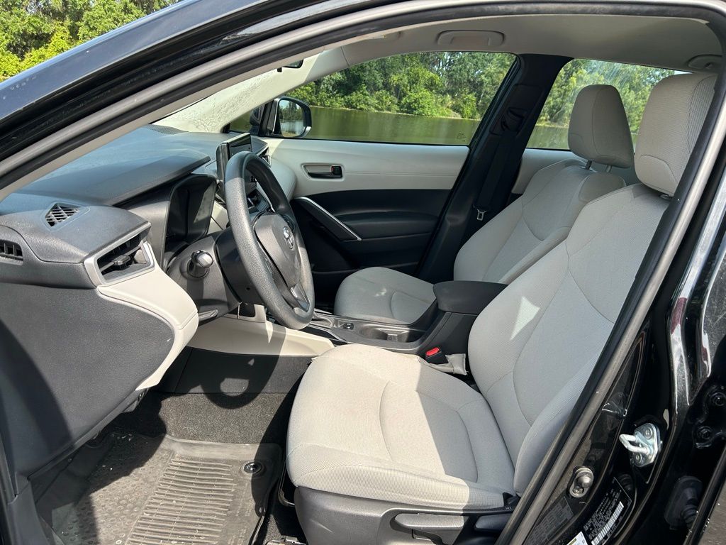 2022 Toyota Corolla Cross L 14