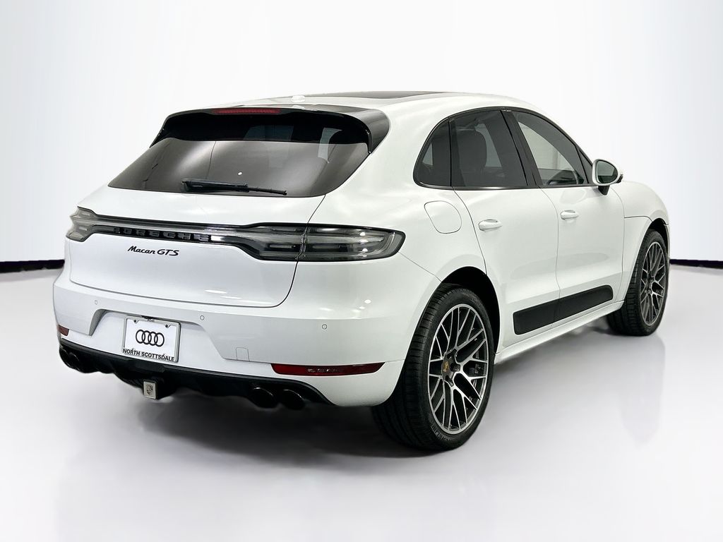 Thumbnail: 2021 Porsche Macan - 5