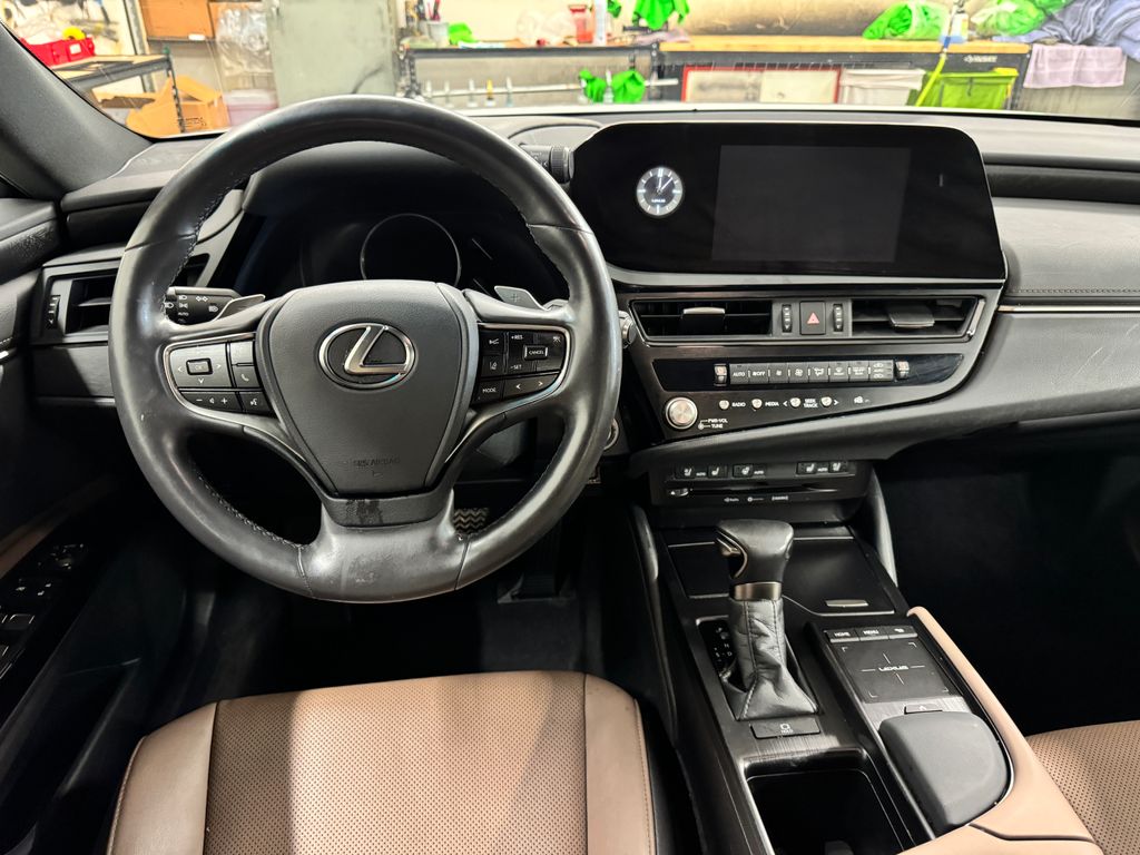 2022 Lexus ES 350