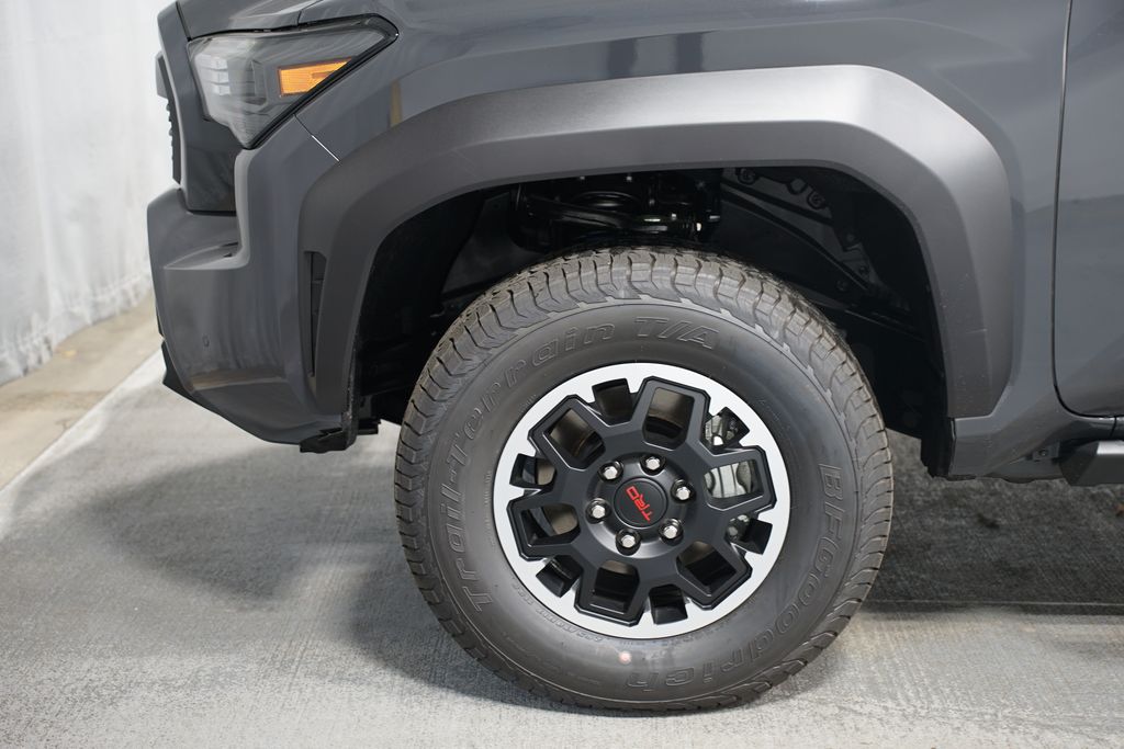2025 Toyota Tacoma TRD Off-Road 5