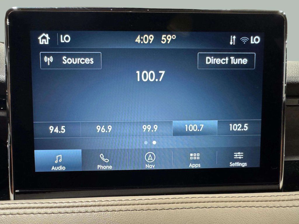 Certified Used 2022 Ceramic Pearl Metallic Tri-Coat Lincoln Grand Touring image 7