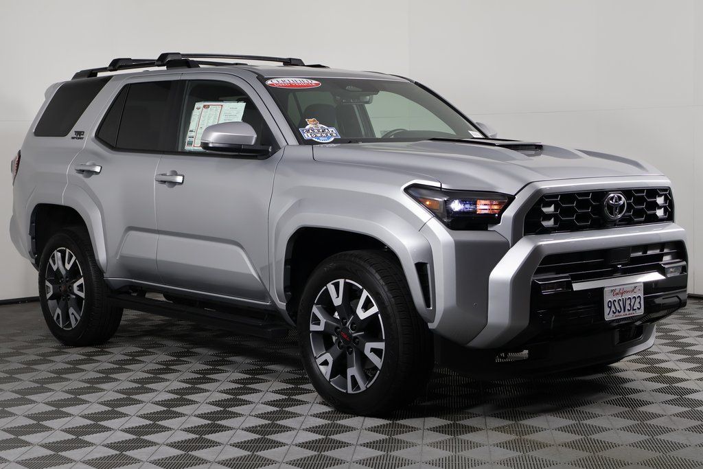 Thumbnail: 2025 Toyota 4Runner - 3