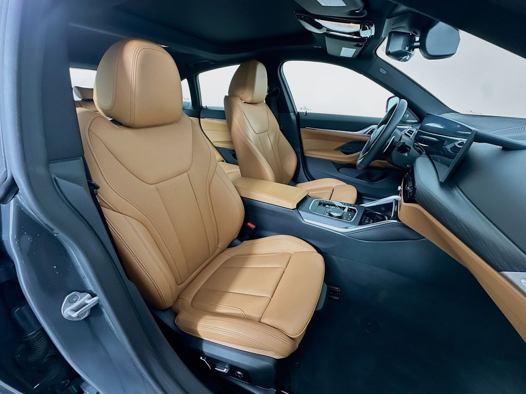 Thumbnail: 2025 BMW 4 Series - 29