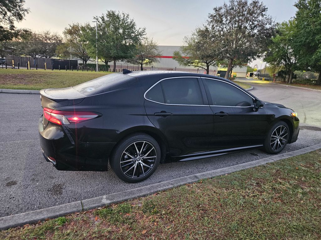 2023 Toyota Camry SE 5