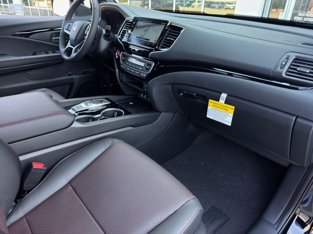 2026 Honda Ridgeline Black Edition Black at Community Honda