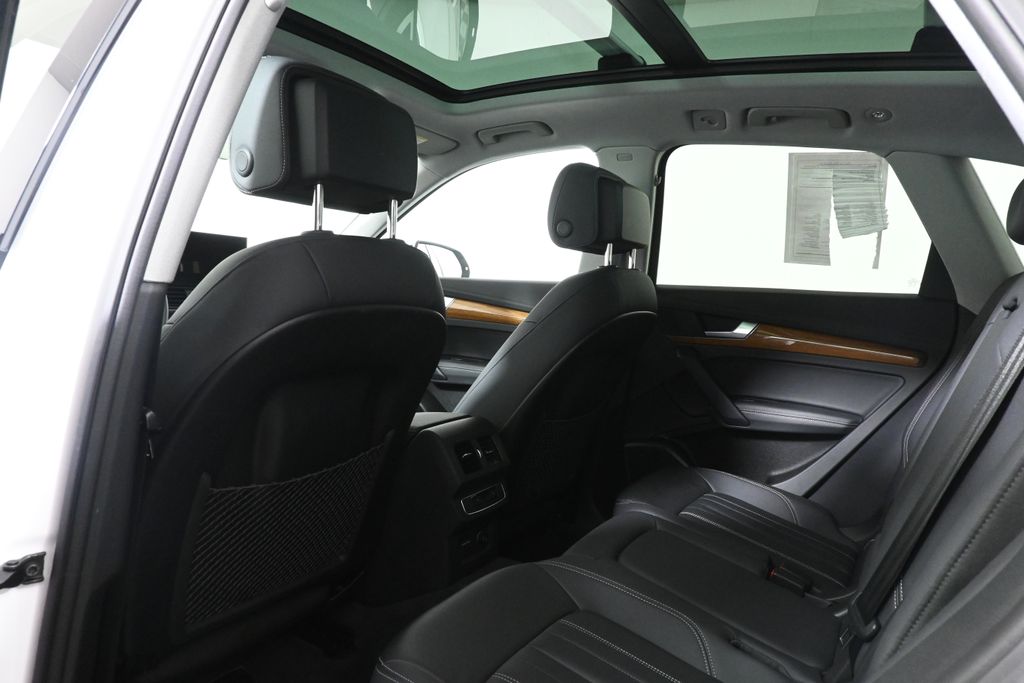 Thumbnail: 2023 Audi Q5 - 30