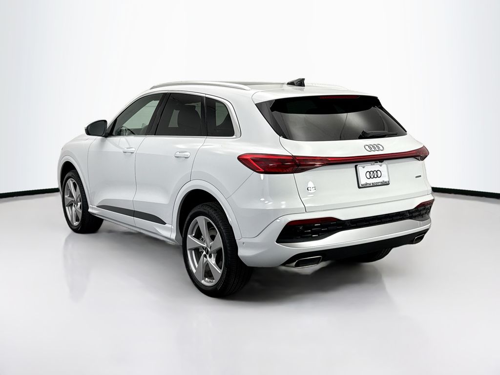 Thumbnail: 2025 Audi Q5 - 7