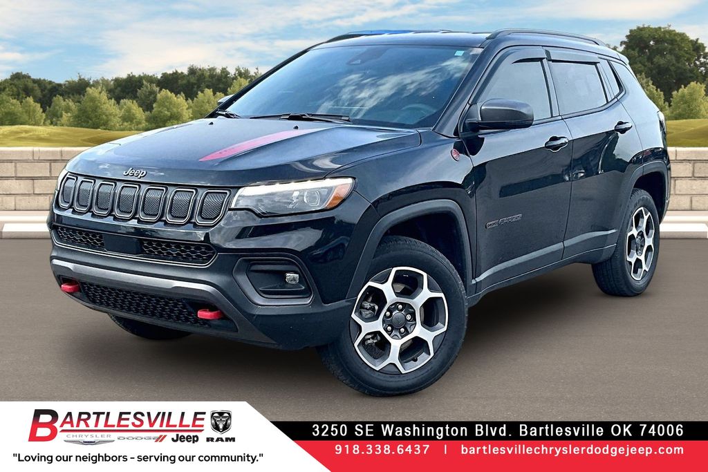 Diamond Black Crystal Pearlcoat 2022 Jeep Compass SUV / Crossover Four-Wheel Drive 9-Speed Automatic