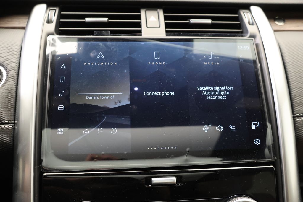 Thumbnail: 2026 Land Rover Discovery - 23