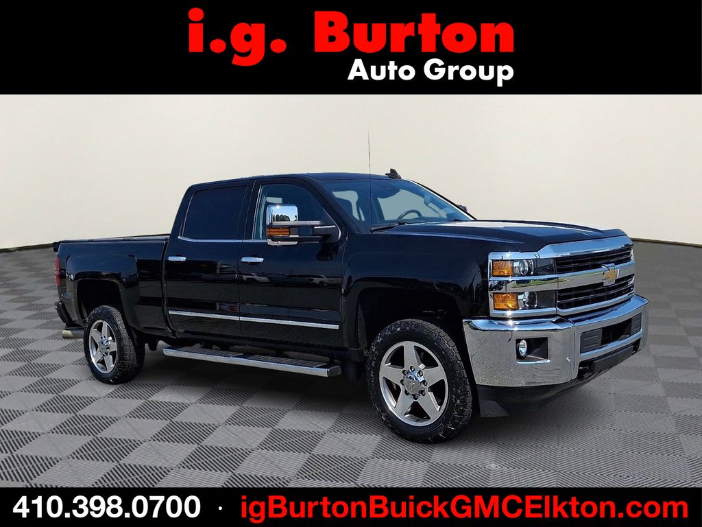 Black 2016 Chevrolet Silverado 2500HD Pickup Truck Four-Wheel Drive 6-Speed Automatic