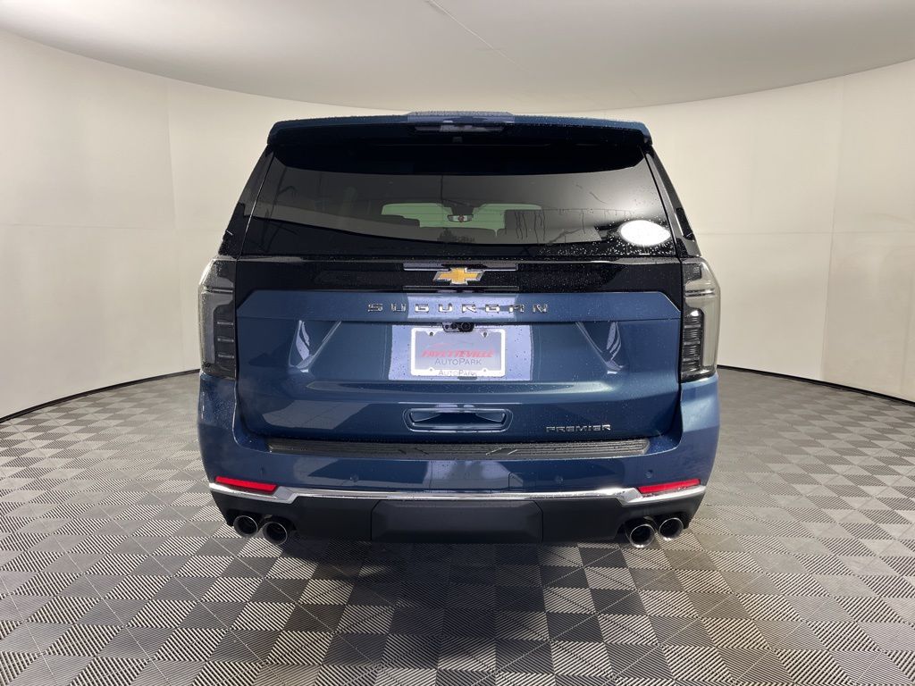 Thumbnail: 2026 Chevrolet Suburban - 4